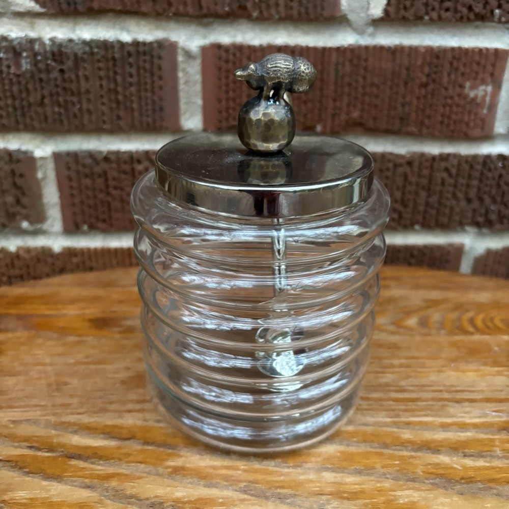 Cracker Barrel Exclusive Glass Pot and metal top Honey with spoon